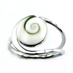 "Sabine" Slv Ring med et Shiva eye shell