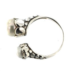 "Java" Slv Ring med 2 hvide ferskvands perler