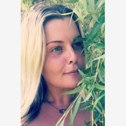 "Alice" Sort Slv Halskde med sorte krystaller